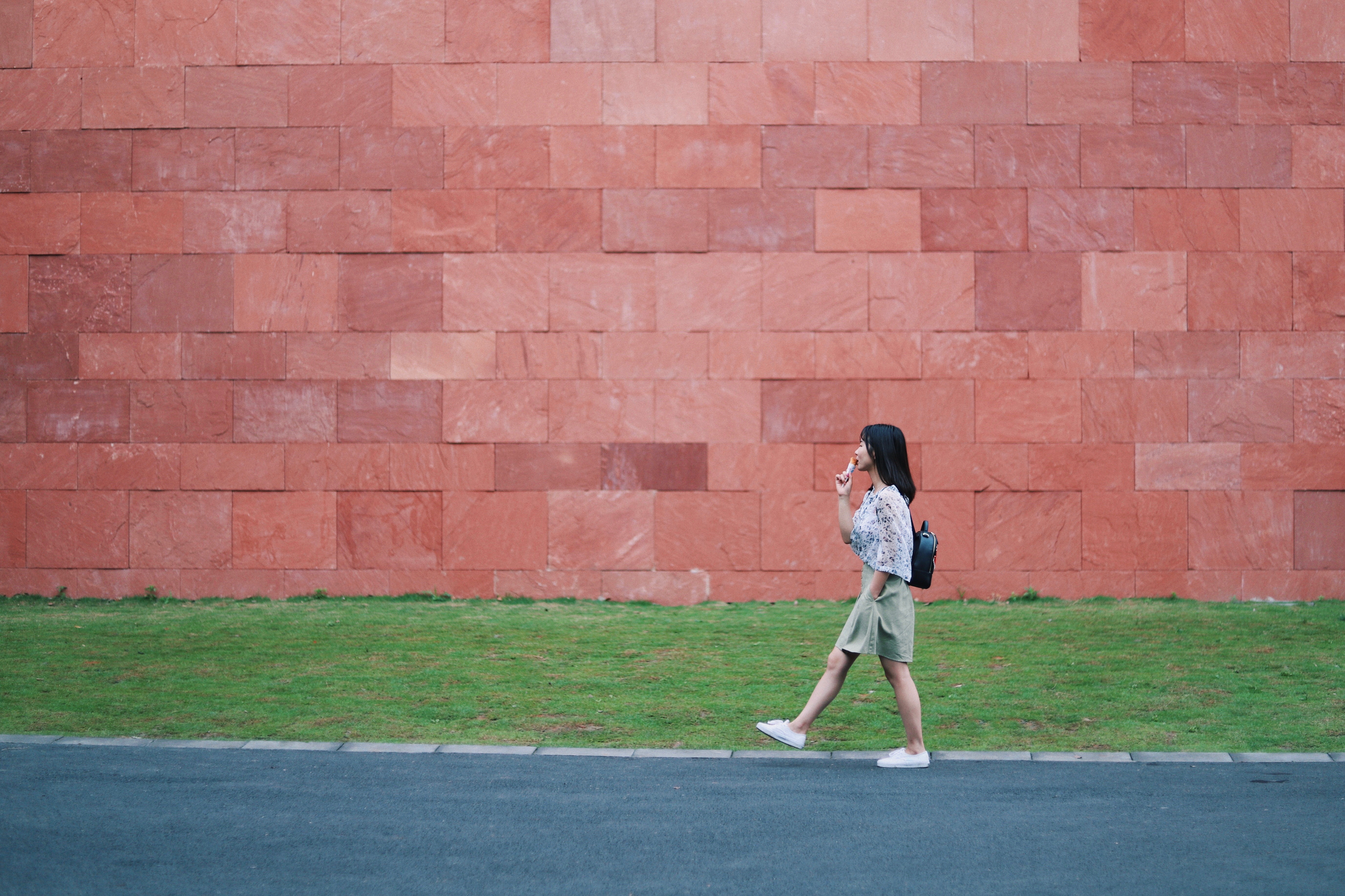 girl-walking